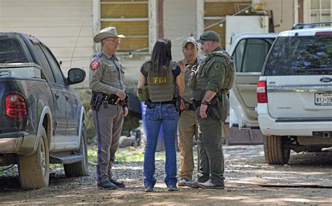 False alarms, few leads as search drags on for Texas gunman
